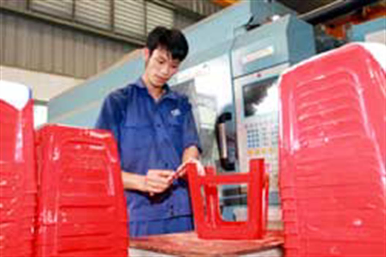 Plastics industry needs $8.5b to develop
