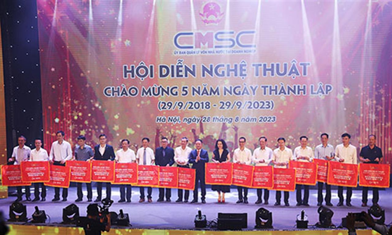 Vinachem tham gia Hội diễn nghệ thuật chào mừng 5 năm thành lập Ủy ban Quản lý vốn nhà nước tại doanh nghiệp