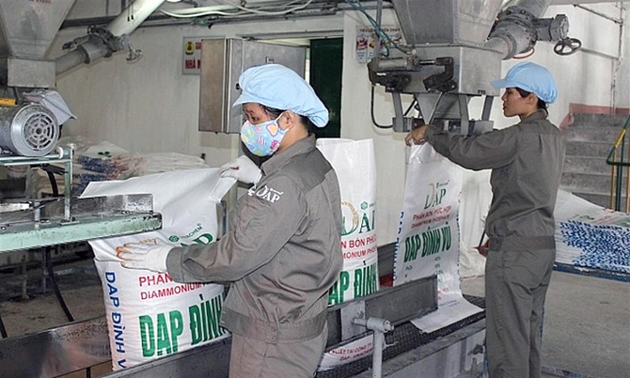 Công ty cổ phần DAP-VINACHEM: Gắn hoạt động sản xuất với bảo vệ môi trường