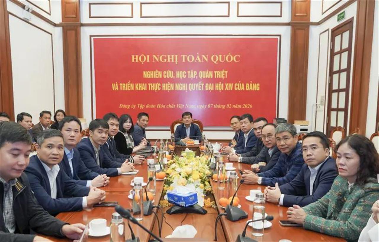 Đảng ủy VINACHEM tham dự Hội nghị toàn quốc nghiên cứu, học tập, quán triệt và triển khai thực hiện Nghị quyết Đại hội XIV của Đảng