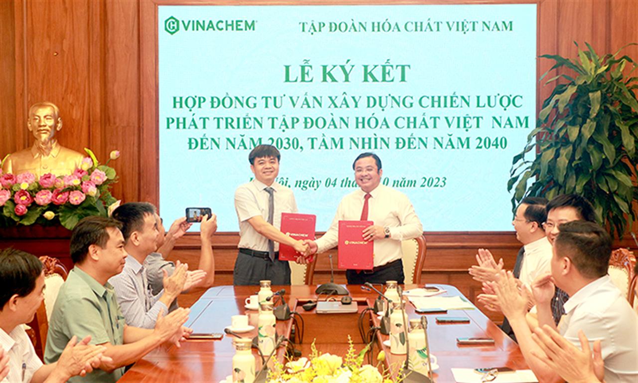 VINACHEM: Ký kết Hợp đồng Tư vấn xây dựng chiến lược phát triển Tập đoàn đến năm 2030, tầm nhìn đến năm 2040