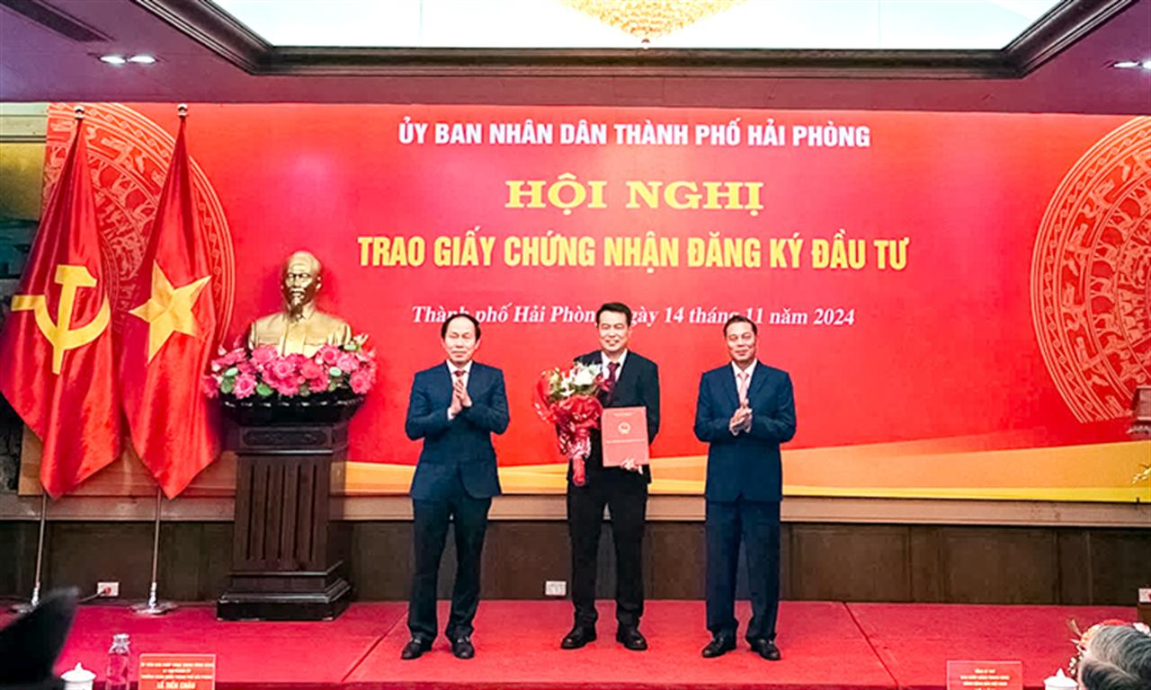 Công ty Cổ phần DAP - VINACHEM nhận giấy chứng nhận đăng ký đầu tư dự án