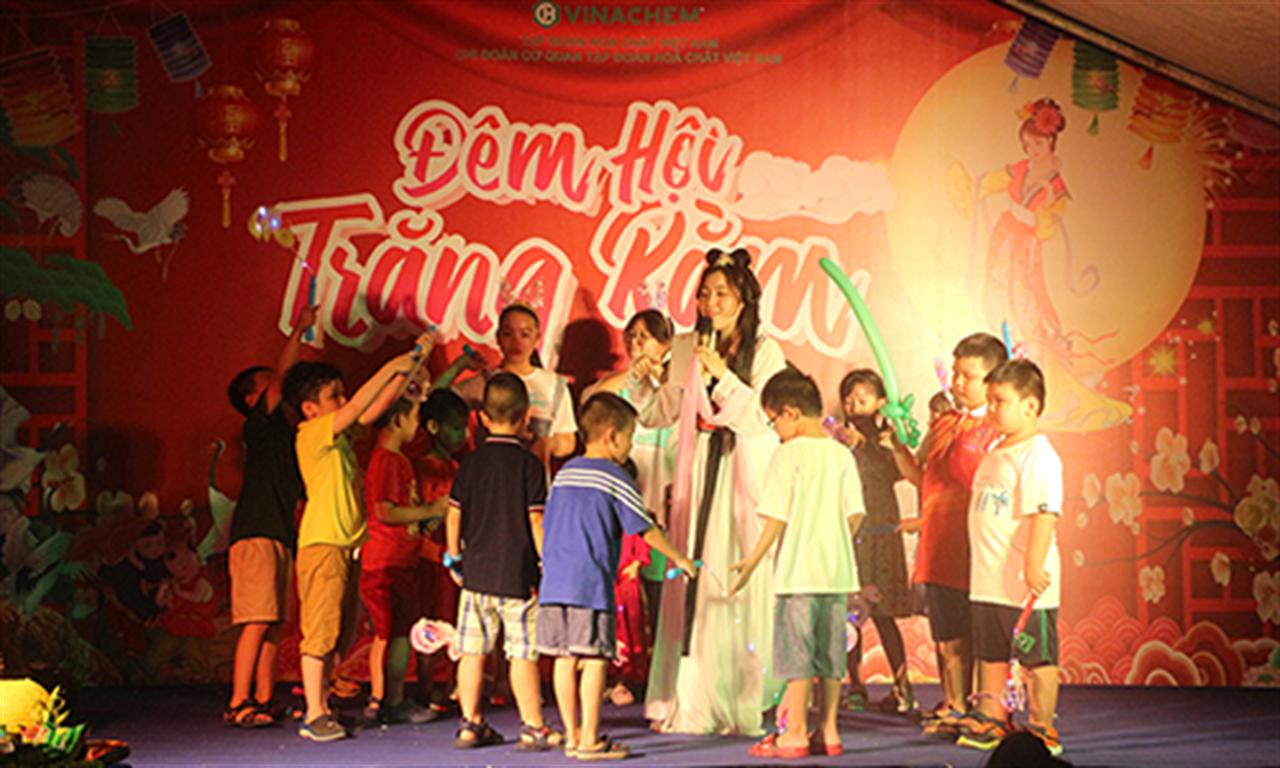 Chi Đoàn cơ quan Tập đoàn Hoá chất Việt Nam tổ chức chương trình “Tết Trung thu - Đêm hội trăng rằm” năm 2022