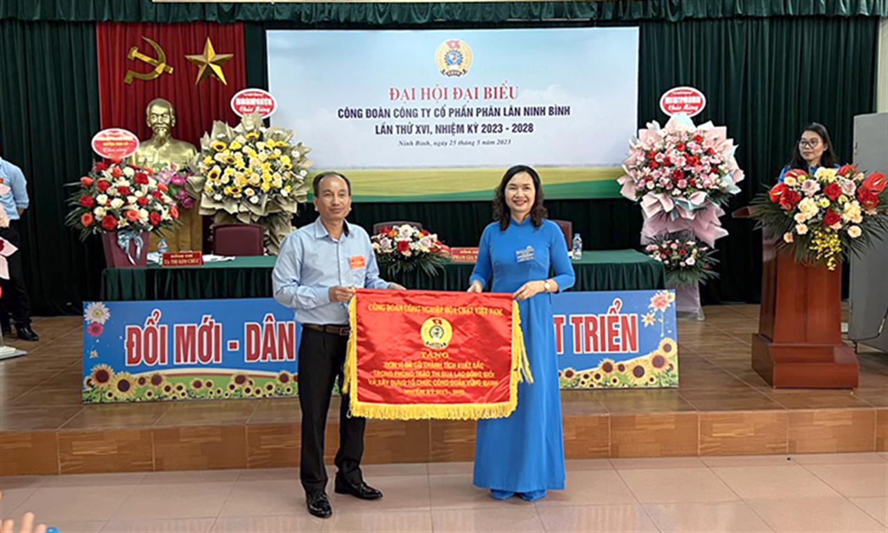 Đại hội Đại biểu Công đoàn Công ty CP Phân lân Ninh Bình khóa XVI, nhiệm kỳ 2023 - 2028