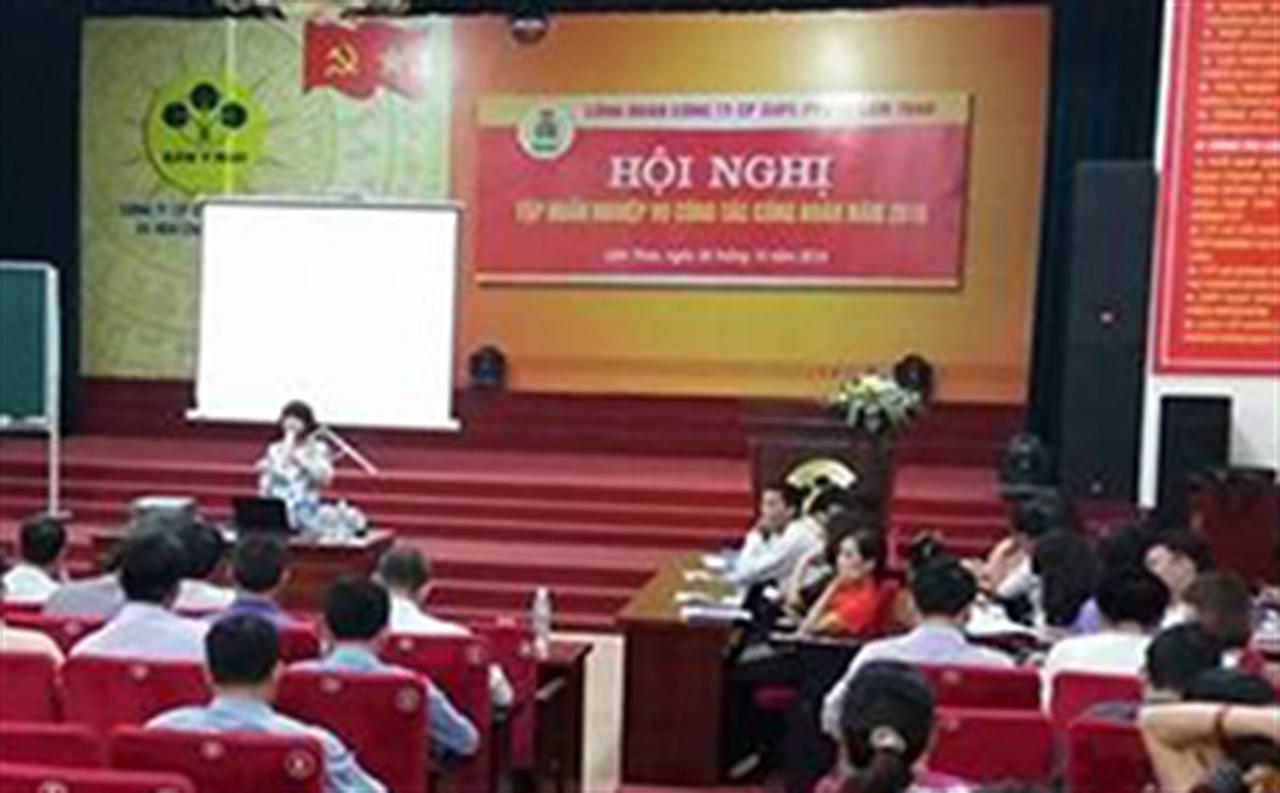CĐ Công nghiệp Hóa chất VN  tổ chức tập huấn nghiệp vụ CĐ tại CTCP Supe Phốt phát và Hóa chất Lâm Thao năm 2016