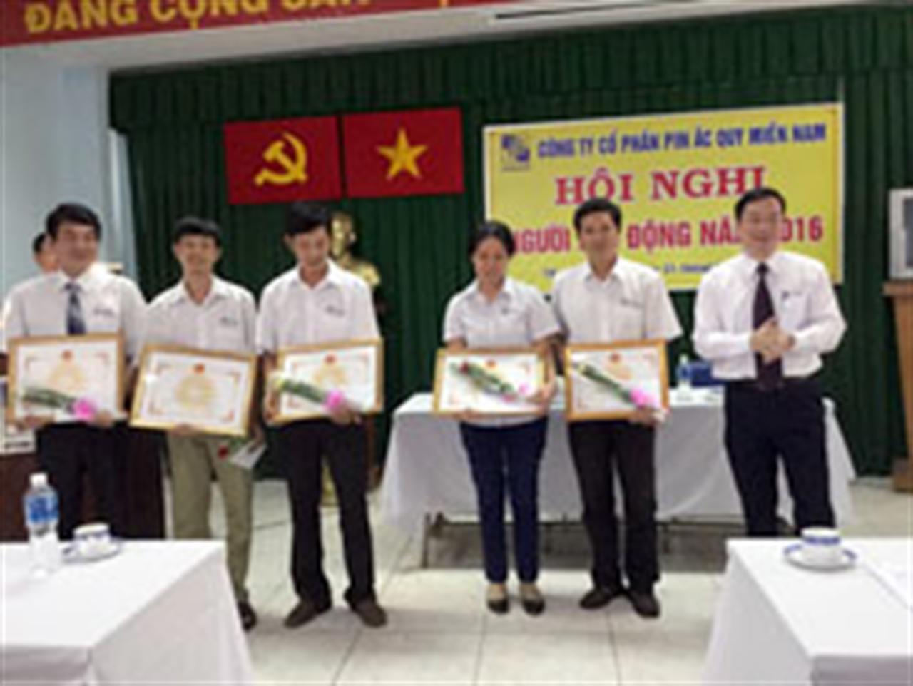 Công ty CP Pin Ắcquy miền Nam tổ chức Hội nghị Người Lao động năm 2016