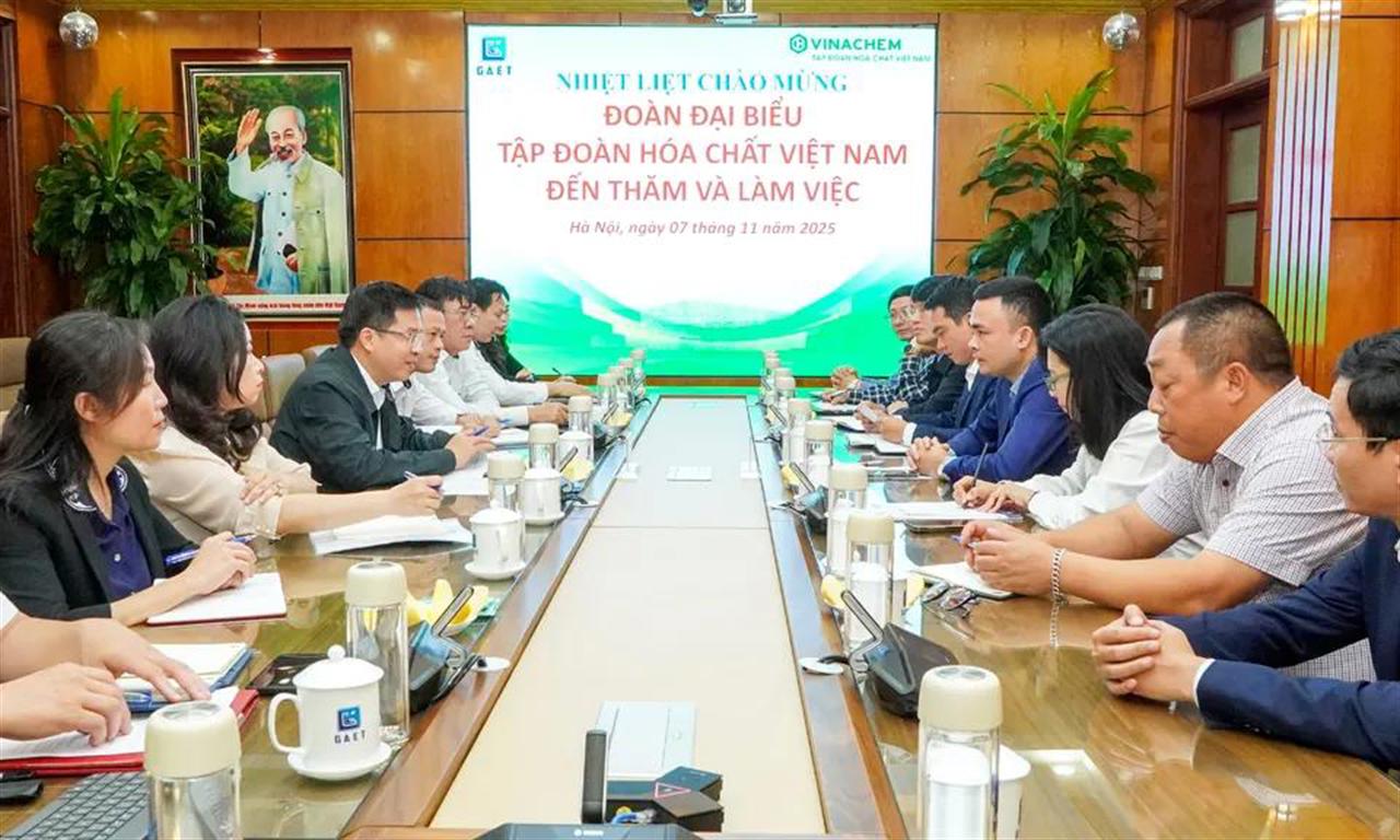 Vinachem làm việc với Tổng Công ty Kinh tế Kỹ thuật Công nghiệp Quốc phòng (GAET) về hợp tác Dự án muối mỏ Kali tại Lào