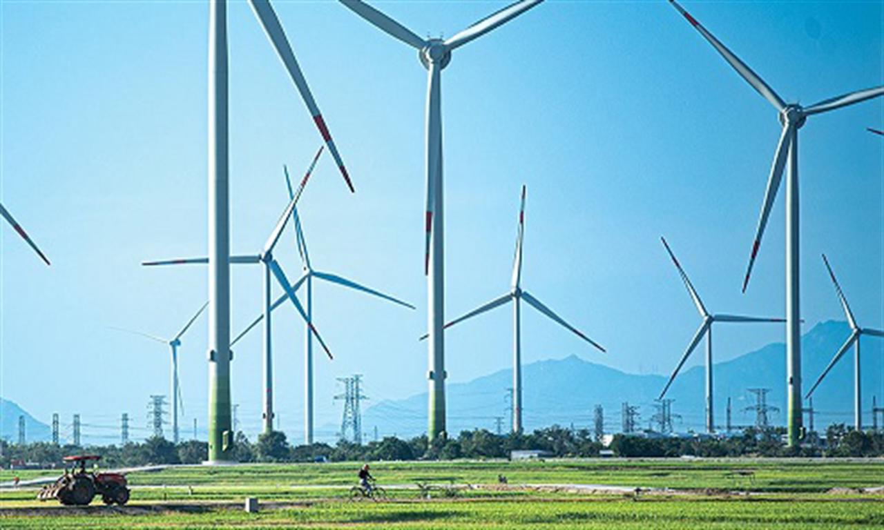 Vietnam set to become Southeast Asia renewable energy leader: conference