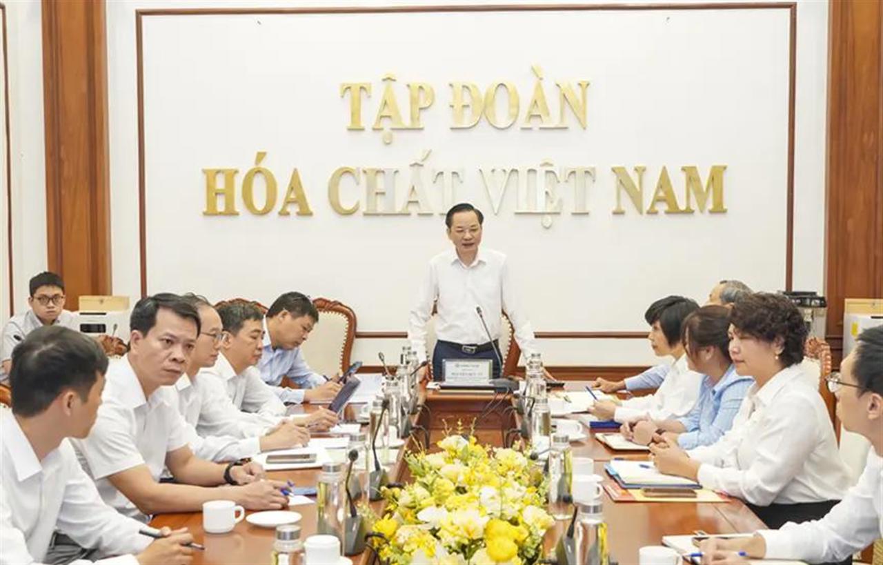 Hội nghị đánh giá kết quả giai đoạn 1 đề tài nghiên cứu về khả năng tham gia chuỗi giá trị ngành công nghiệp bán dẫn và triển khai giai đoạn 2 về lĩnh vực đất hiếm
