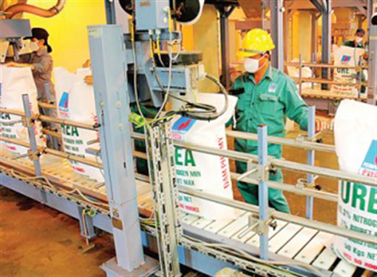 Sản xuất phân bón cung vượt cầu