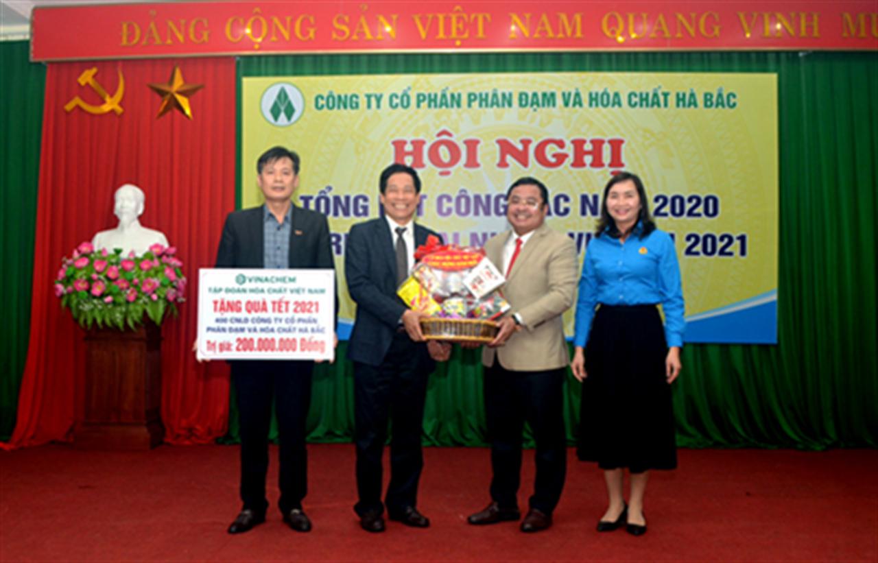 Công ty CP Phân đạm và Hóa chất Hà Bắc: Tổng kết hoạt động SXKD năm 2020