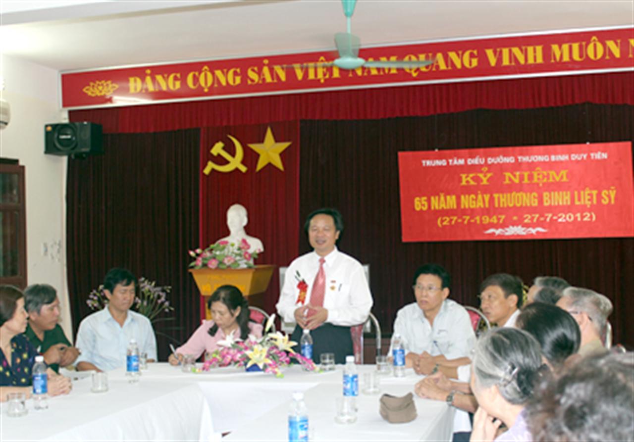 CĐ CNHC VN: tổ chức các hoạt động nhân kỷ niệm 65 năm ngày thương binh liệt sỹ 27/7/1947-27/7/2012