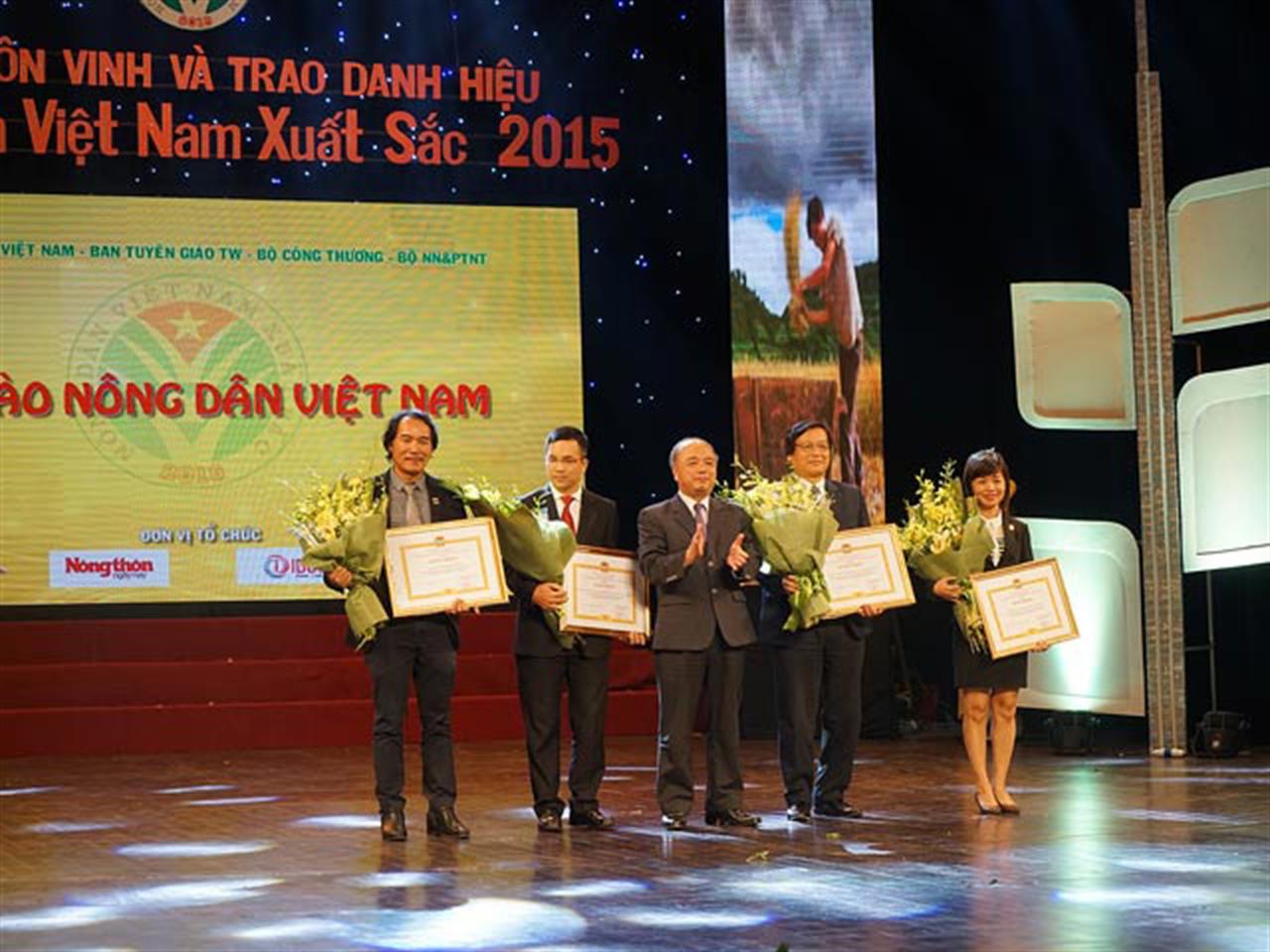 Lâm Thao đồng hành với nông dân Việt Nam xuất sắc