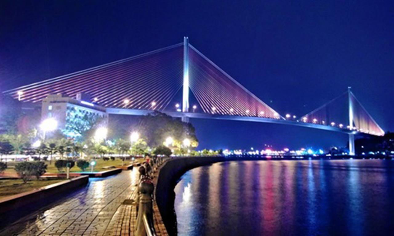 Must-win battles for Viet Nam to make economic miracle