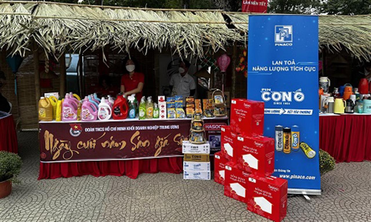 ĐOÀN TẬP ĐOÀN HOÁ CHẤT VIỆT NAM THAM GIA TRIỂN KHAI TỔ CHỨC NGÀY HỘI “CÙNG NHAU LÀM NÊN TẾT” 2023