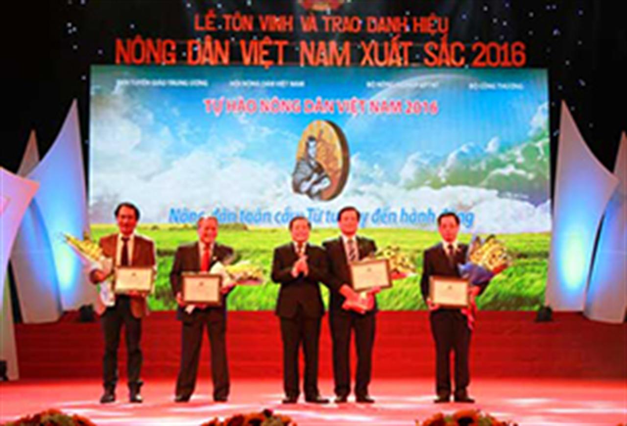 Phân bón Lâm Thao đồng hành cùng các “siêu” nông dân