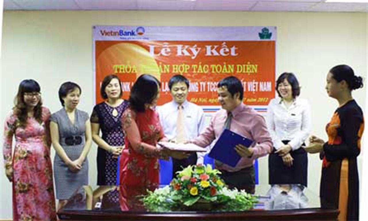 Lễ ký kết thỏa thuận hợp tác toàn diện giữa VCFC và Vietinbank-Chi nhánh Láng Hòa Lạc