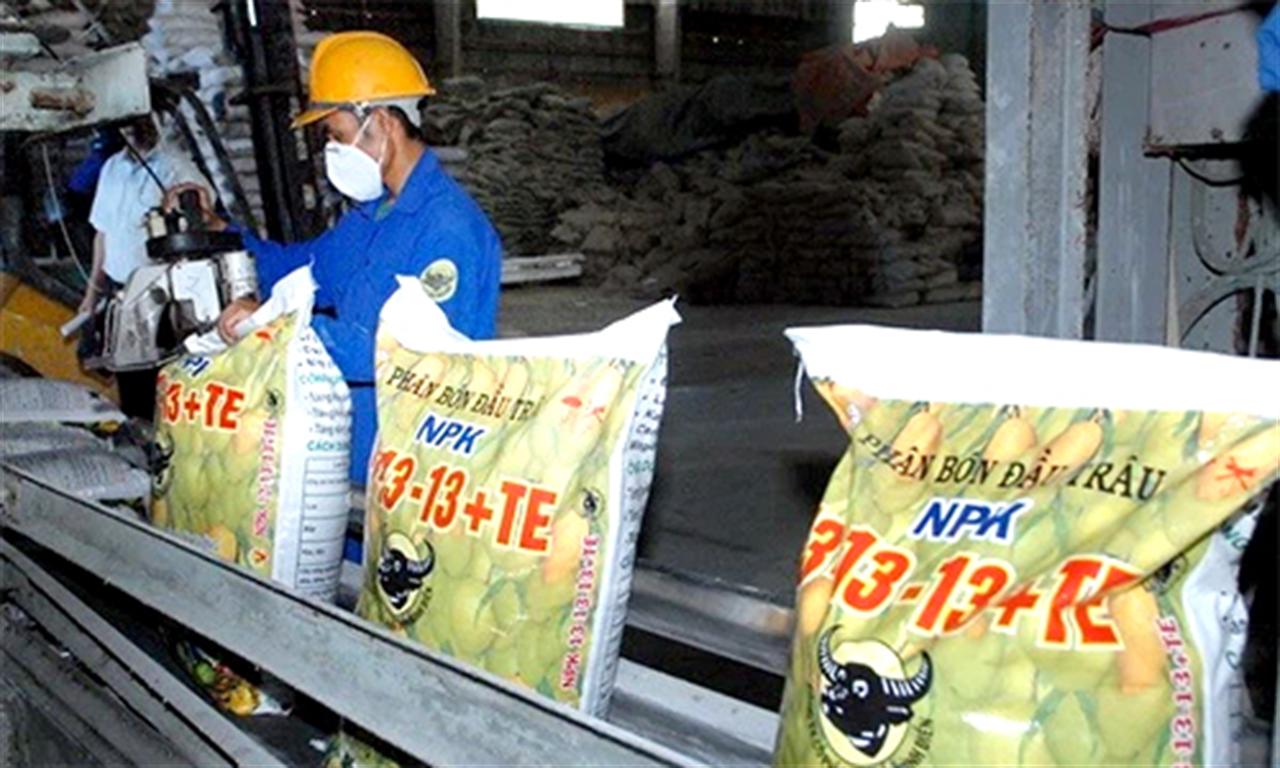 Giá phân bón trong nước vẫn biến động tăng theo xu hướng thế giới
