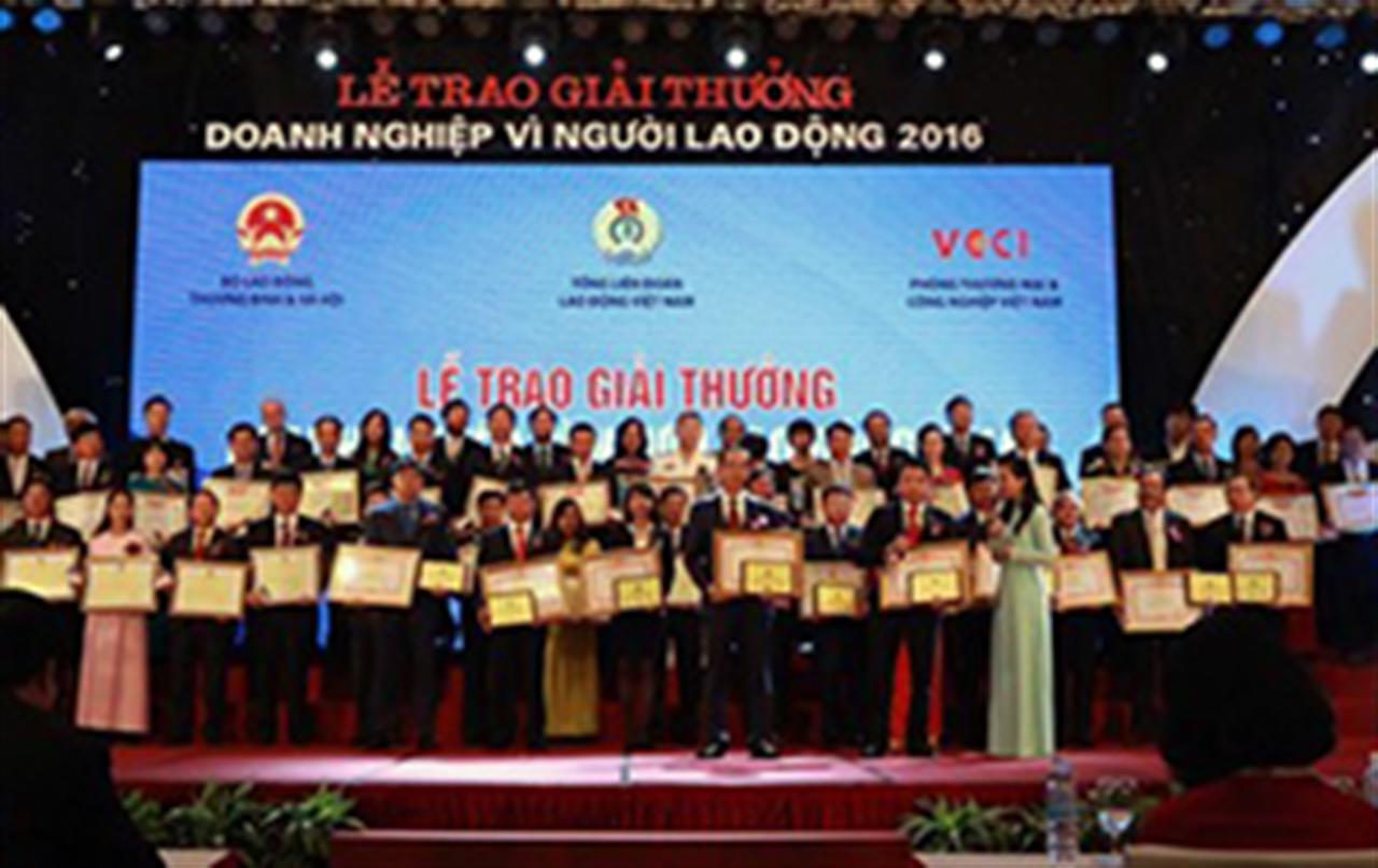 Tập đoàn Công nghiệp Hóa chất Việt Nam có 03 đơn vị được nhận giải thưởng “Doanh nghiệp vì người lao động 2016”