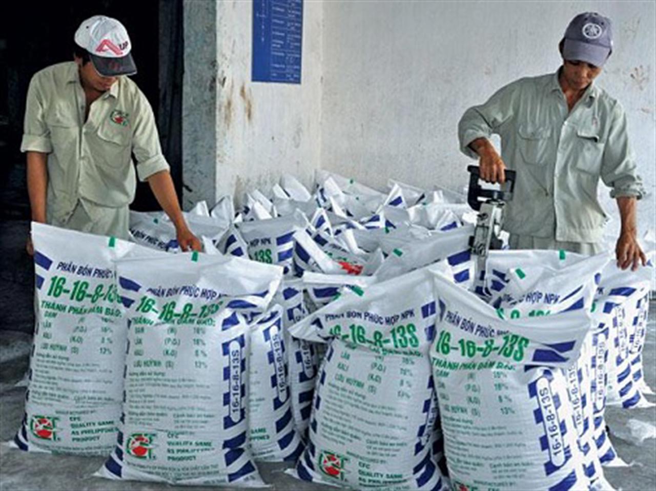 Nhiều "kẽ hở" trong quản lý phân bón