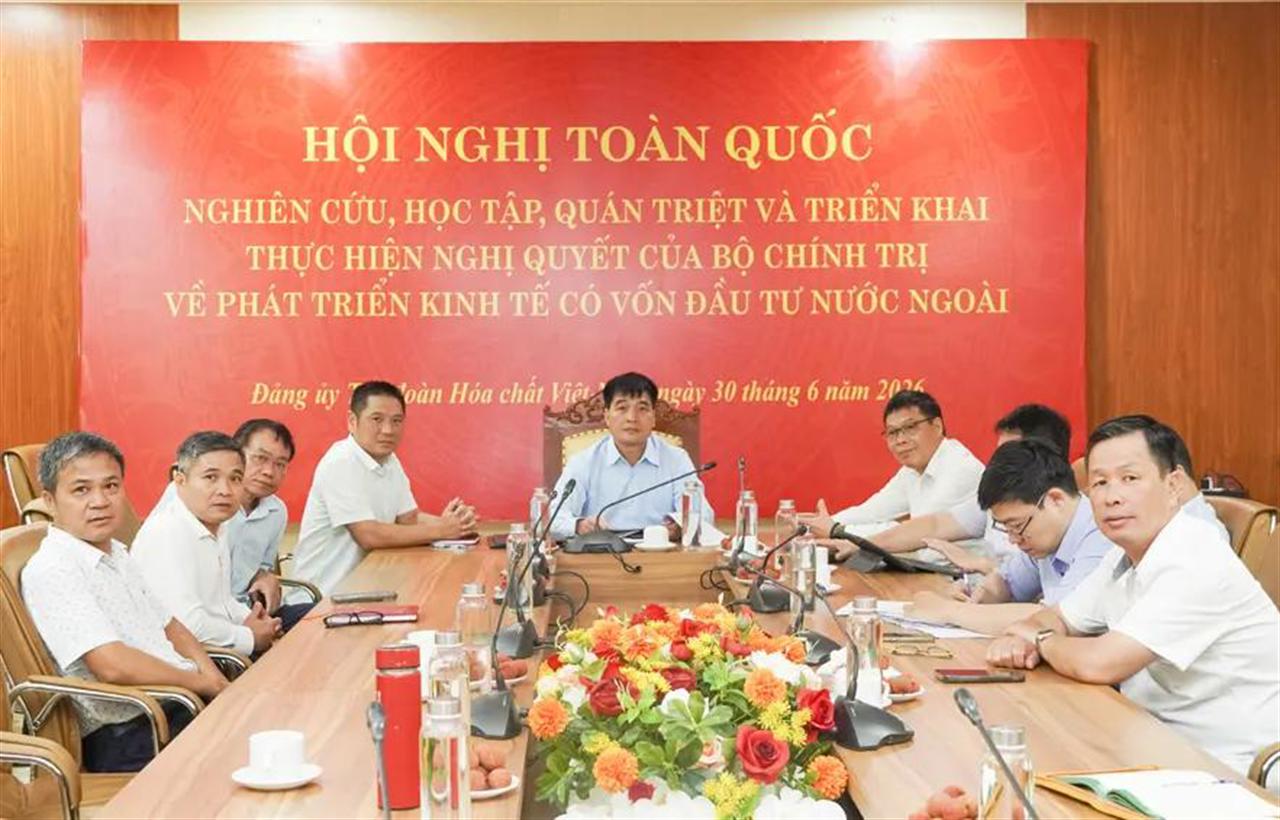 Đảng ủy Vinachem tham gia học tập, quán triệt và triển khai thực hiện Nghị quyết số 10-NQ/TW của Bộ Chính trị