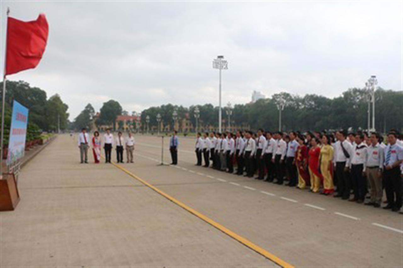 Hội nghị “Tuyên dương công nhân giỏi và cán bộ Công đoàn tiêu biểu năm 2016”