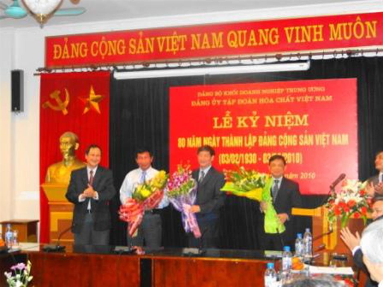 VINACHEM: Kỷ niệm 80 năm thành lập Đảng Cộng sản Việt Nam