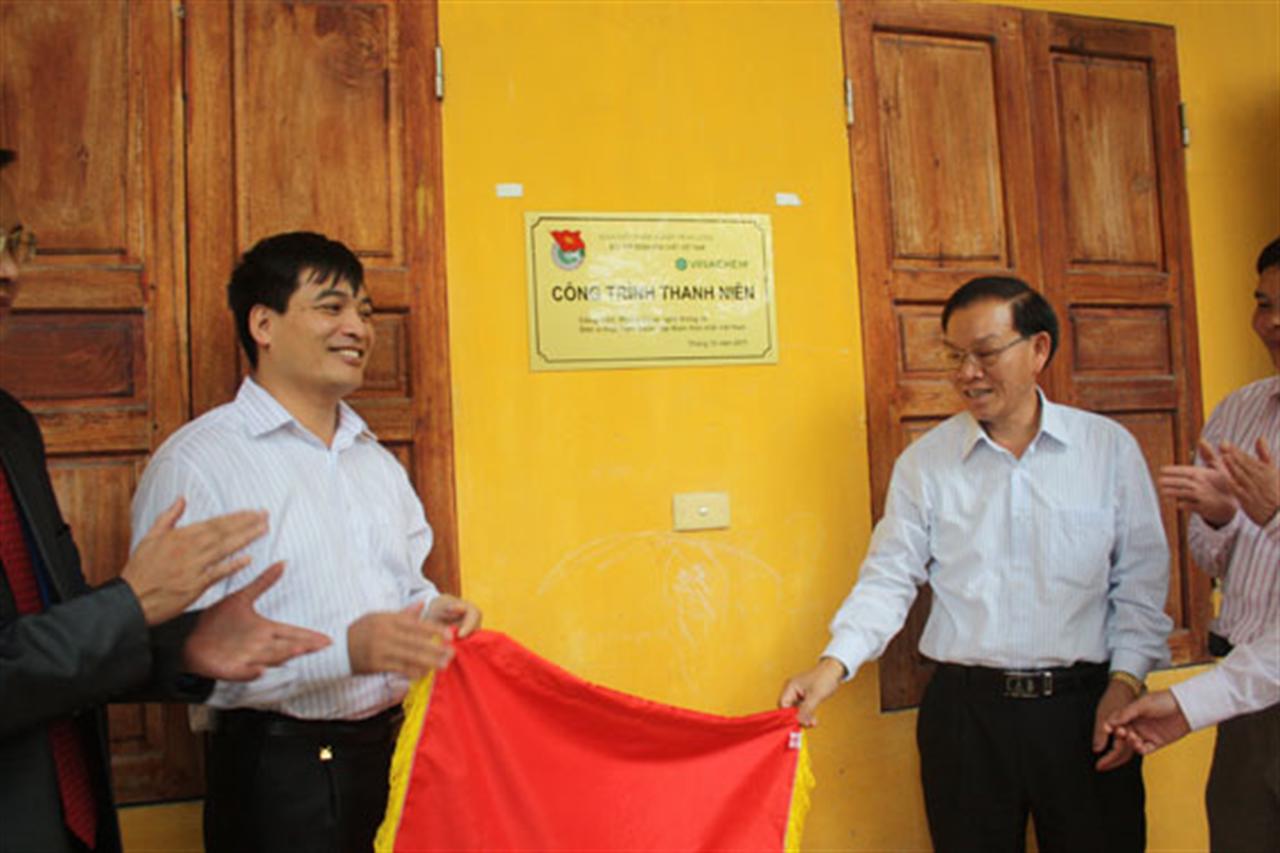 “Tặng Phòng Công nghệ thông tin” cho trường Trung học cở sở xã Mỹ Thuận, huyện Tân Sơn, tỉnh Phú Thọ