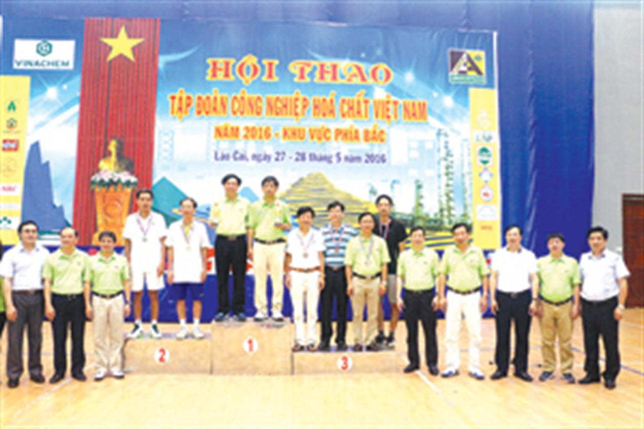 Apatit Việt Nam: Giỏi sản xuất, mạnh thể thao