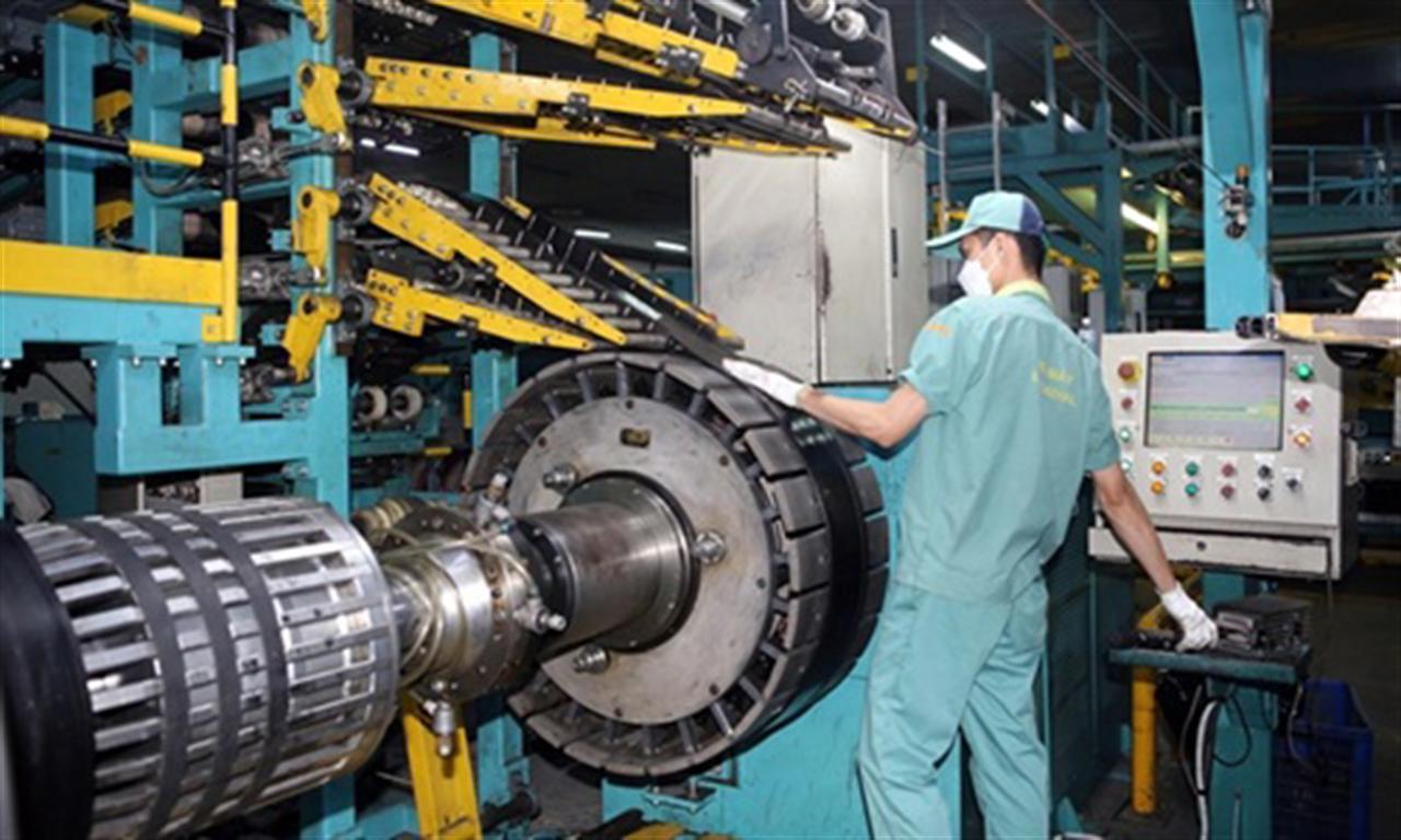 Tyre firms struggle despite lower rubber prices