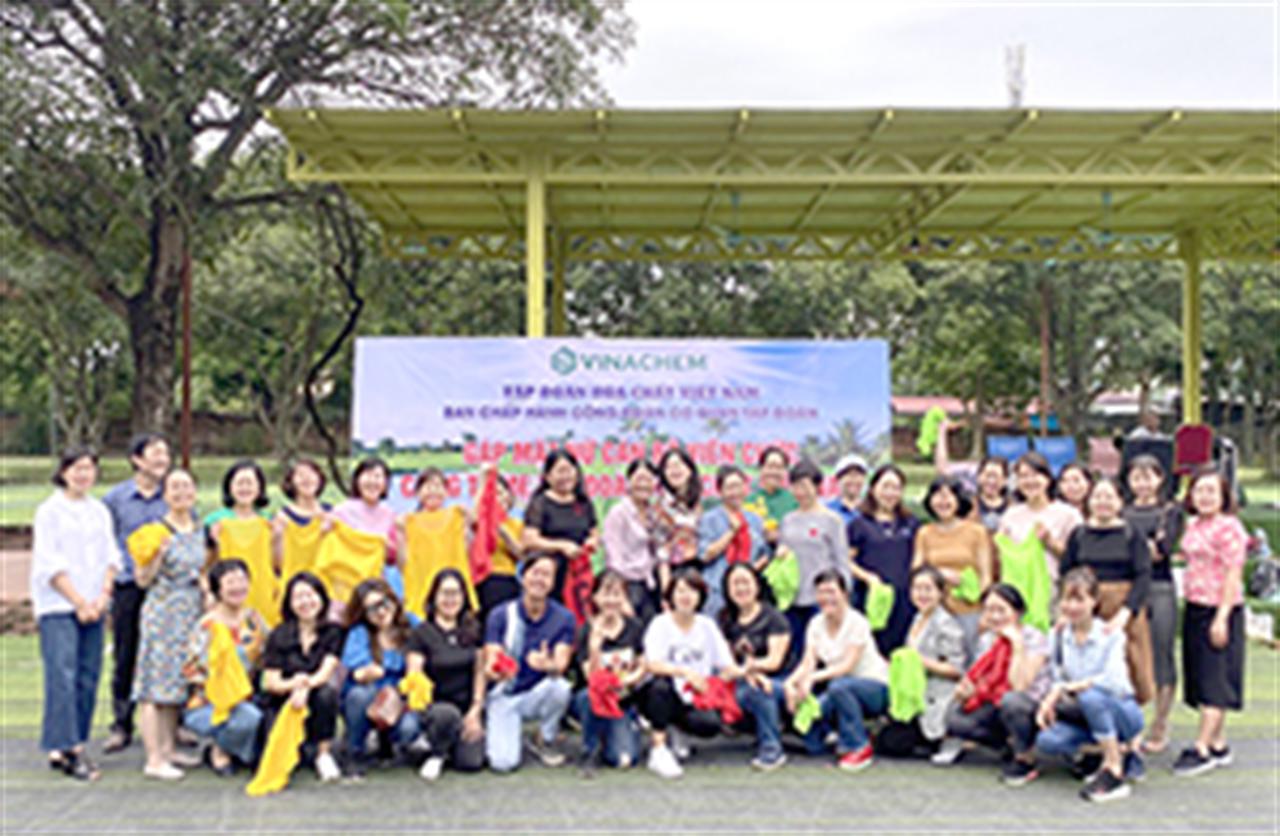 Công đoàn cơ quan Tập đoàn Hóa chất Việt Nam: tổ chức gặp mặt nhân ngày 20/10