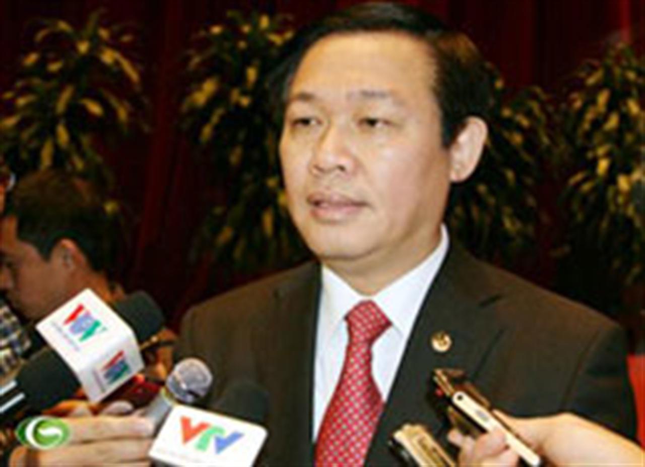 "Liệu có cơ chế nào ràng buộc doanh nghiệp khi giảm thuế VAT doanh nghiệp phải giảm giá bán"