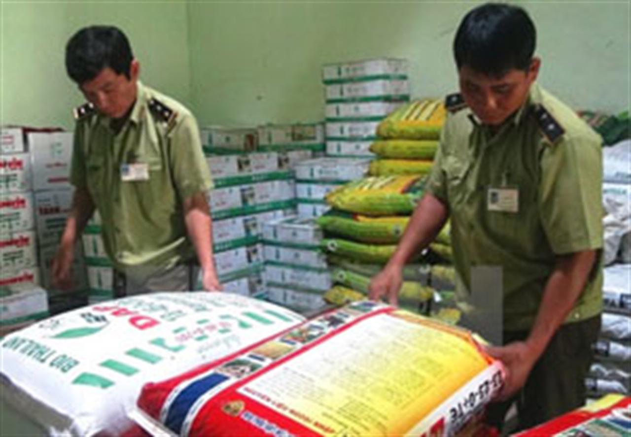 Trên 1.300 sản phẩm phân bón đã bị cấp chứng nhận sai quy định