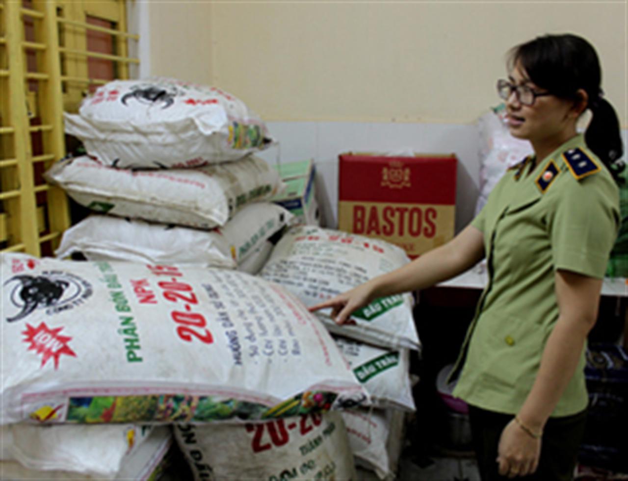 Nhiều doanh nghiệp bị phạt vì kinh doanh phân bón giả