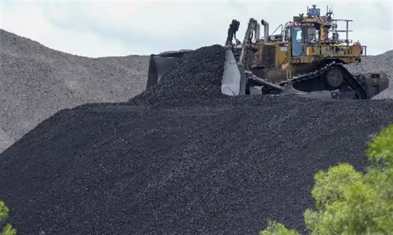 China coal industry group expects output growth to slow in 2024