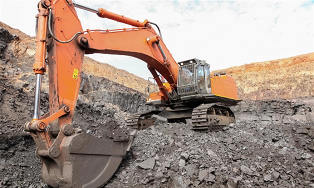 Indonesia blocks raw metal exports but welcomes investors to share benefits