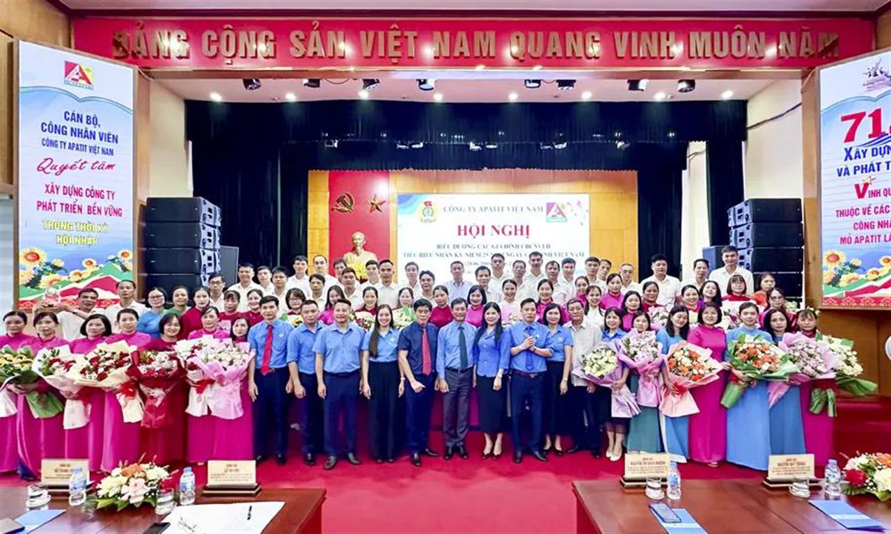 Apatit Việt Nam tôn vinh 37 mái ấm tiêu biểu