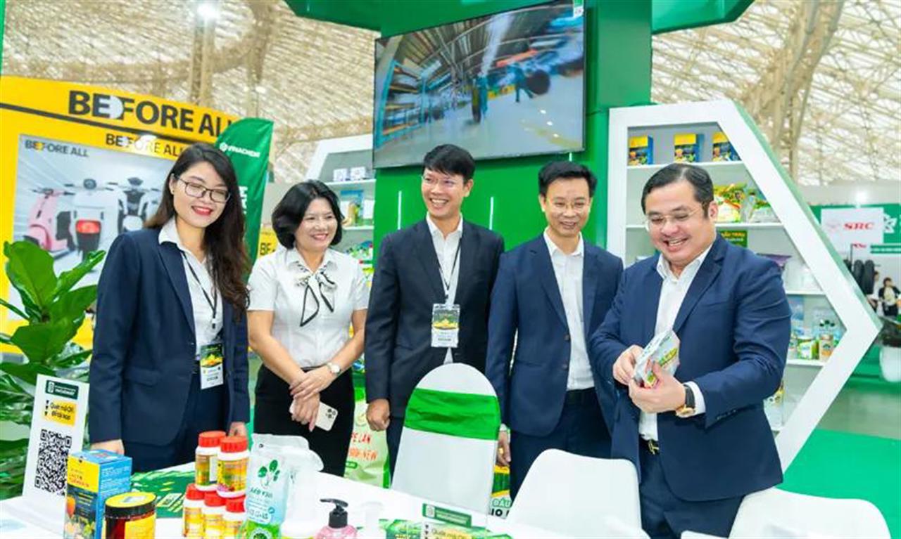 Chủ tịch HĐTV Vinachem định hướng phát triển bền vững từ Hội chợ Mùa Thu 2025