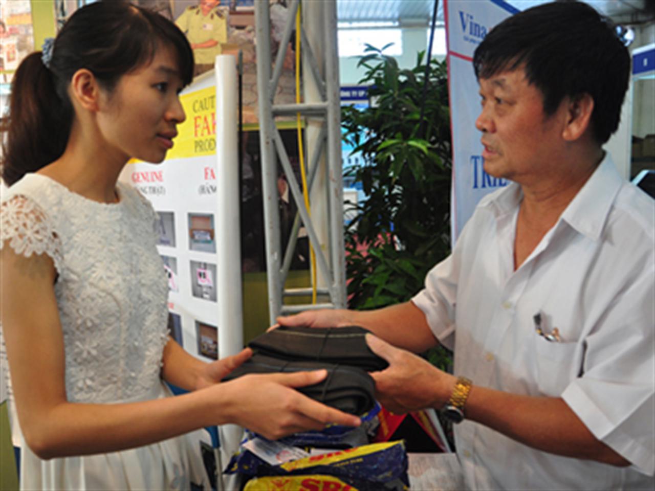 Những đặc điểm nhận biết săm SRC thật – giả