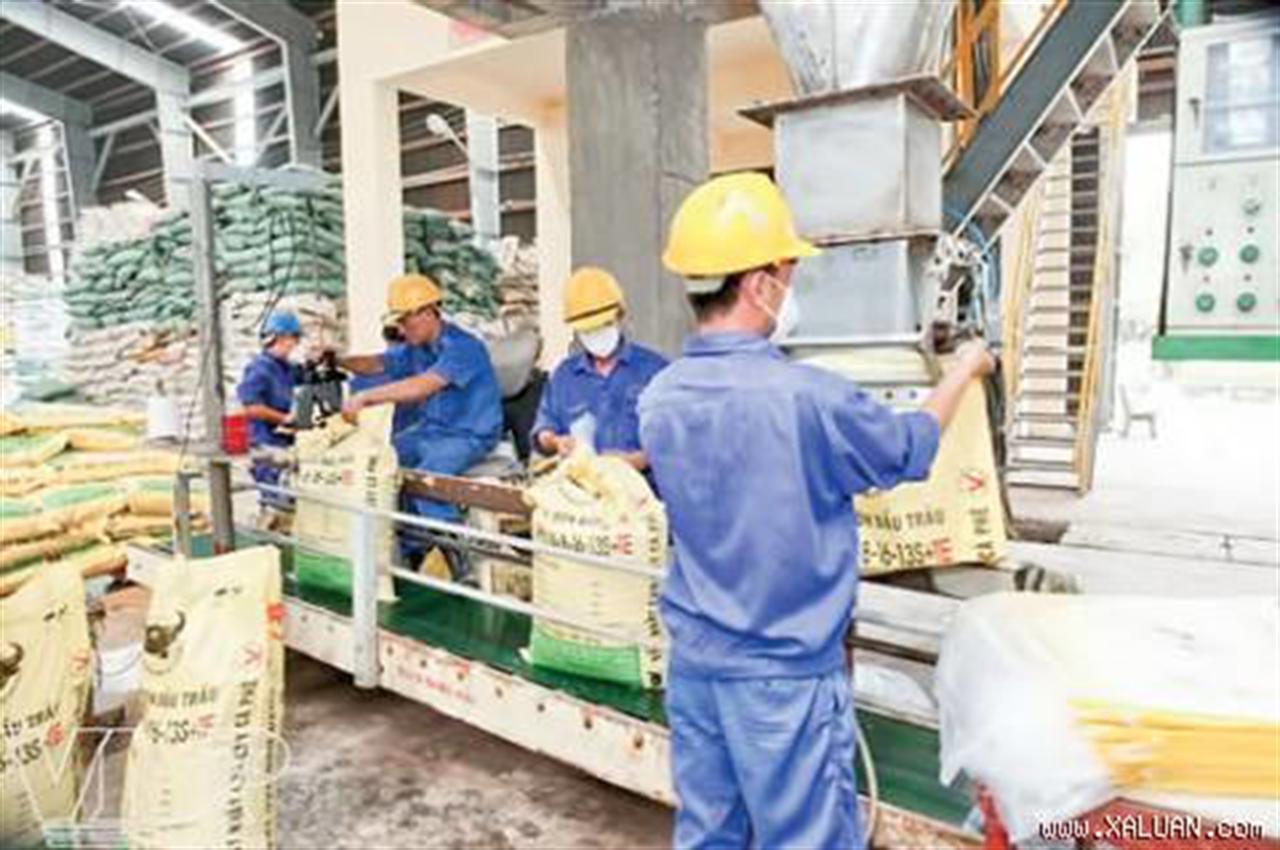 Nghỉ Tết Âm lịch và hoán đổi ngày nghỉ hằng tuần vào dịp nghỉ lễ năm 2014 đối với CBCCVC