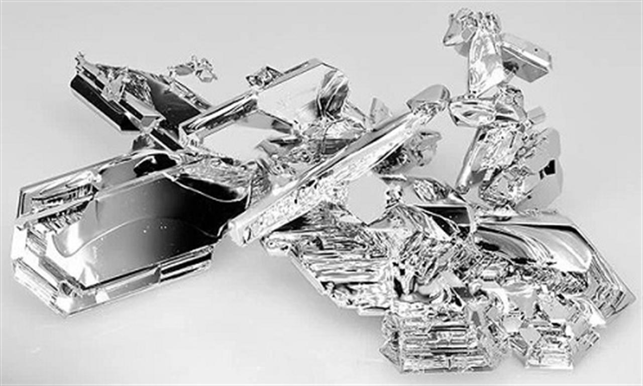 Platinum ETF Outflows Continue, Chinese Demand Grows