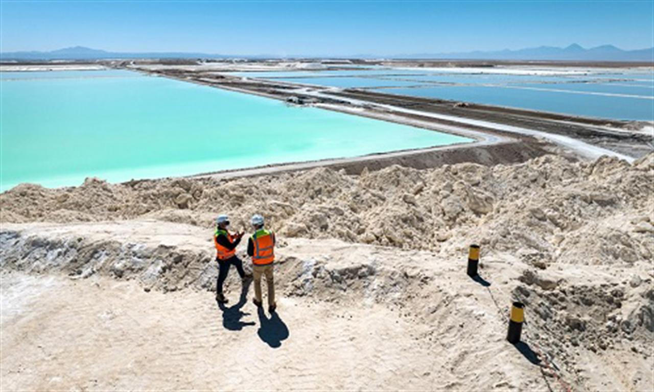 Chile's Boric announces plan to nationalize lithium industry