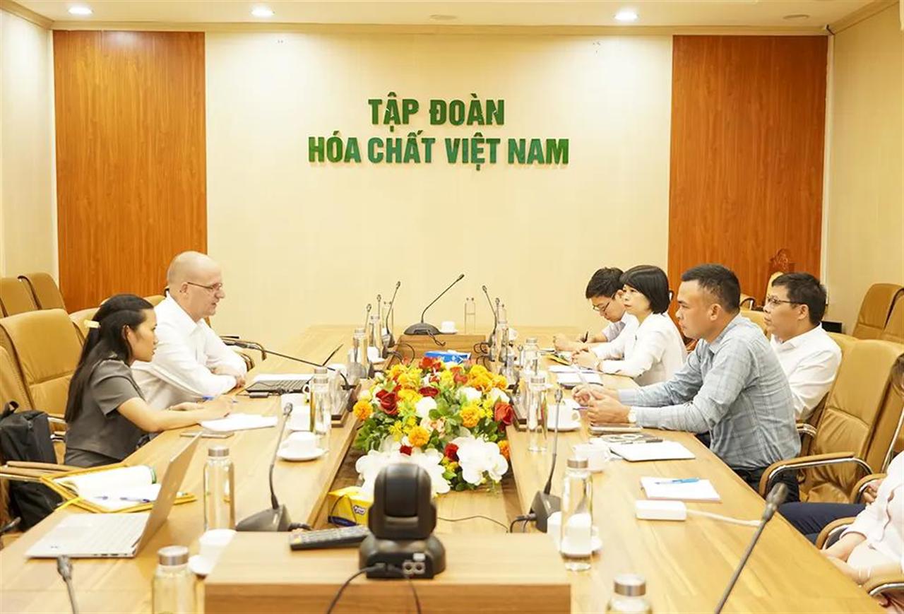 Vinachem trao đổi và làm việc với Trường Đại học Leipzig (CHLB Đức) về đổi mới sáng tạo, chuyển đổi số và đào tạo nhân lực