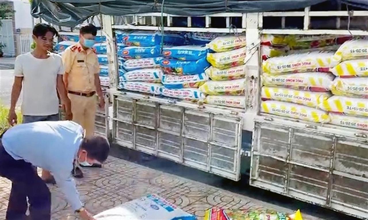 Doanh nghiệp "thiệt đơn thiệt kép" vì nạn phân bón giả