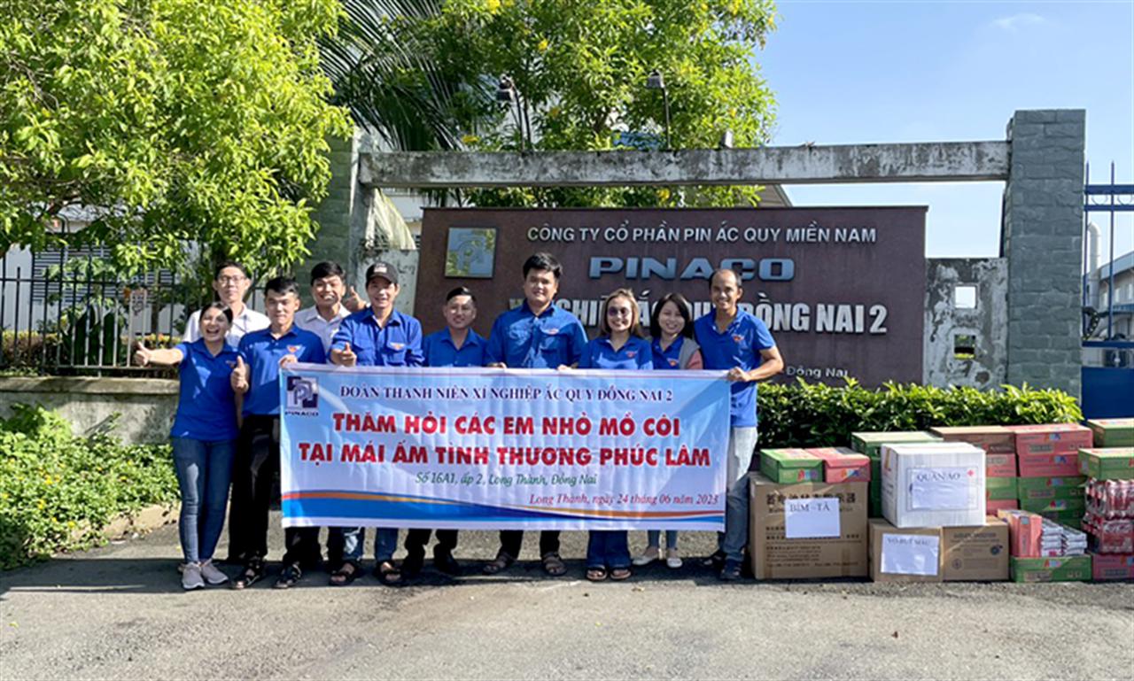 Đoàn TN Công ty CP Pin Ắc quy miền Nam thăm hỏi các em mồ côi tại Mái ấm tình thương Phúc Lâm