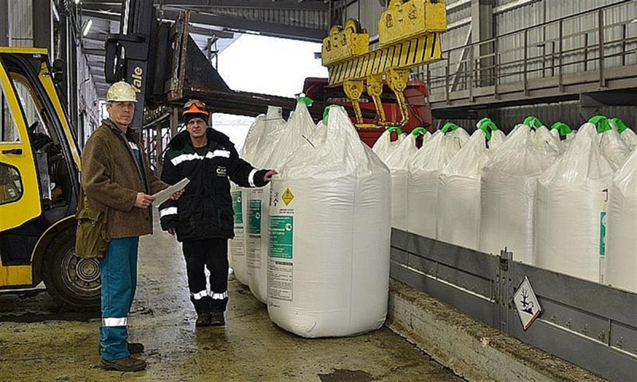 Nhập khẩu phân bón 7 tháng năm 2023 tăng khối lượng, giảm kim ngạch