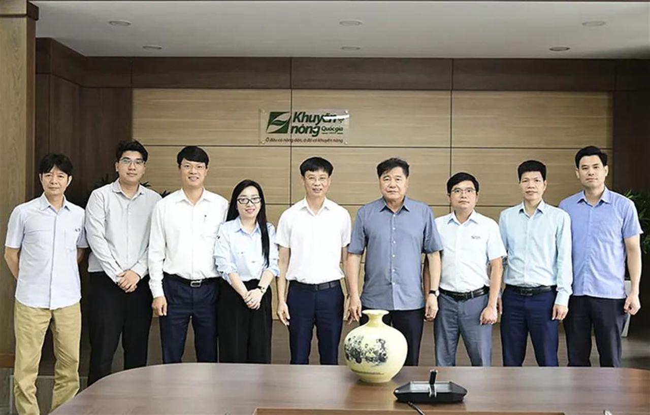 Vinachem làm việc với Trung tâm Khuyến nông Quốc gia về chương trình hợp tác toàn diện