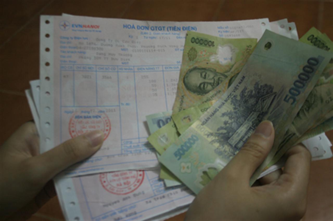 Tăng giá điện-nước, người dân và doanh nghiệp lo lắng