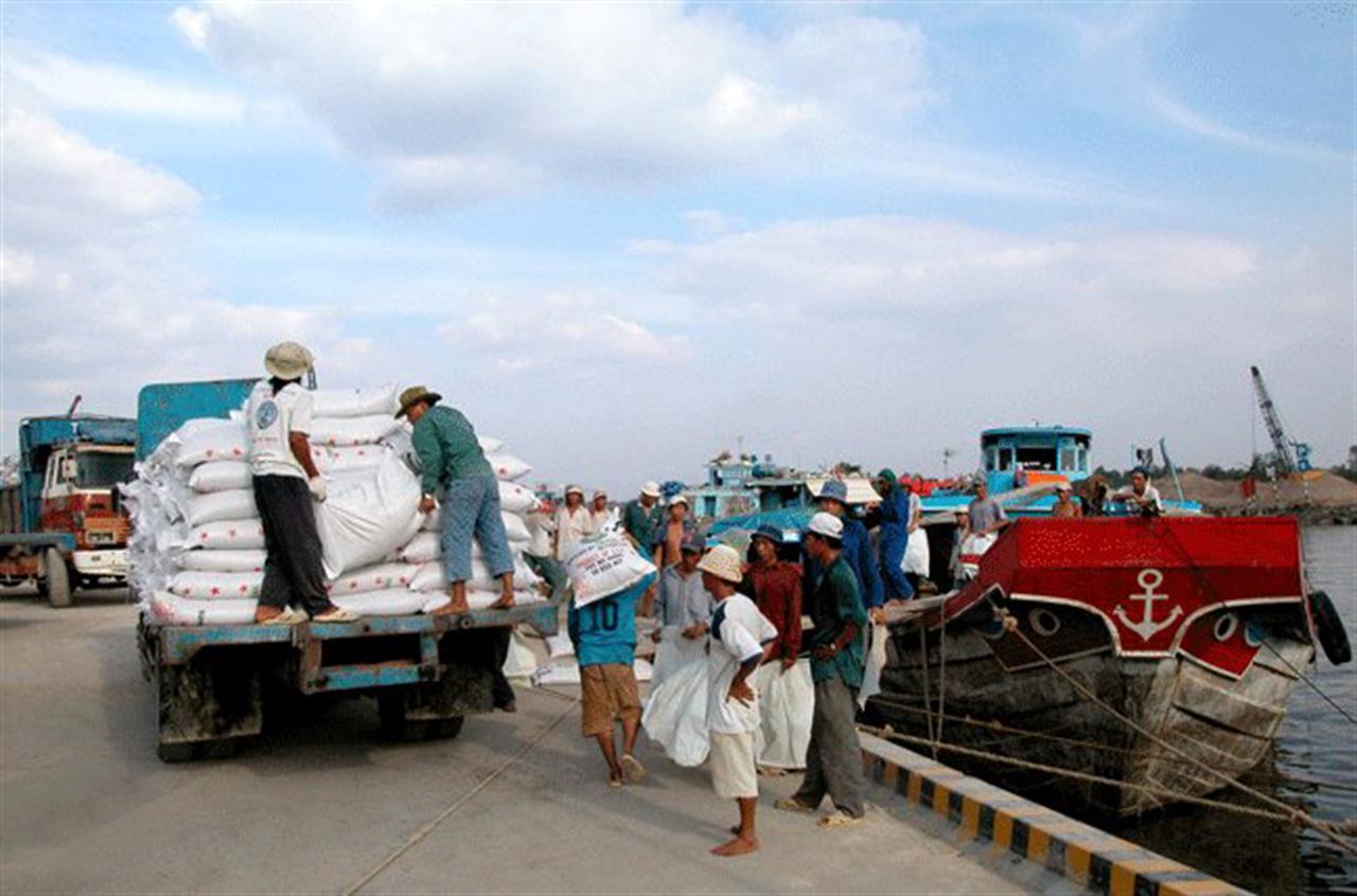 Năm 2013, nhập khẩu phân bón tăng vọt