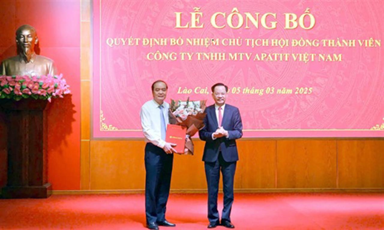 Announcement Ceremony of the Decision to appoint the Chairman of the Board of Members of Vietnam Apatit Limited Company (VINAAPACO)